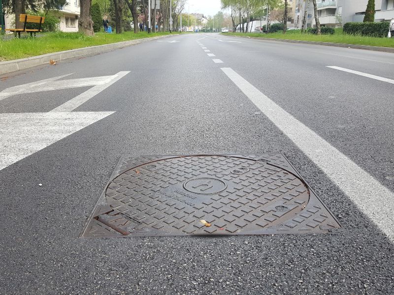 Nắp hố ga composite cho công trình đô thị giúp nâng cao an toàn
